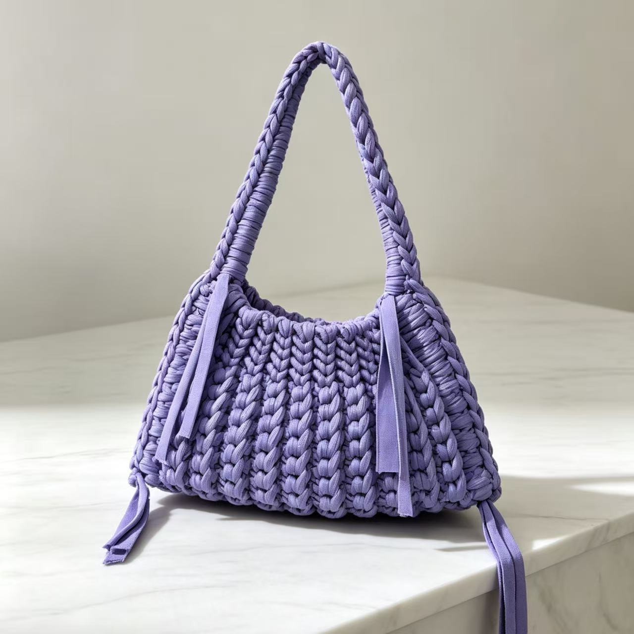 Tas Tangan Wanita dengan Desai - Interior Design Open Space ulasan dan harga